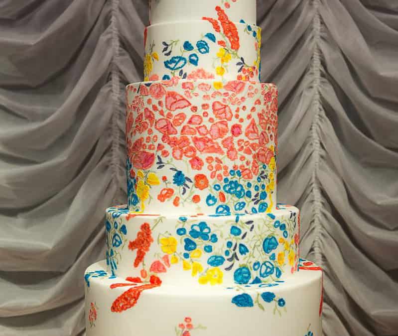 Oscar De La Renta Inspired Wedding Cake, Tuscany