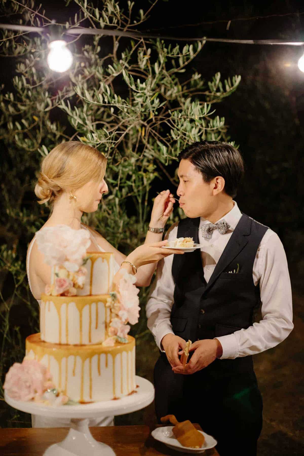 Playful wedding cake at Casa Cornacchi by Tuscan Wedding Cakes