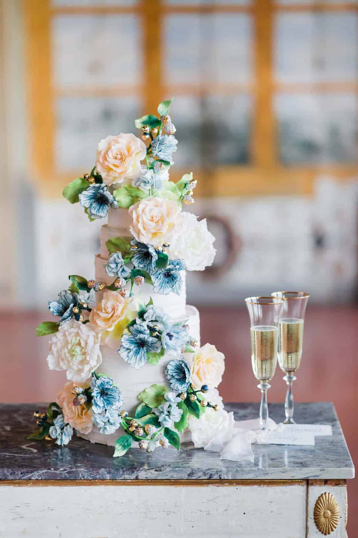 Luxury Wedding Cake Tuscany, Italy